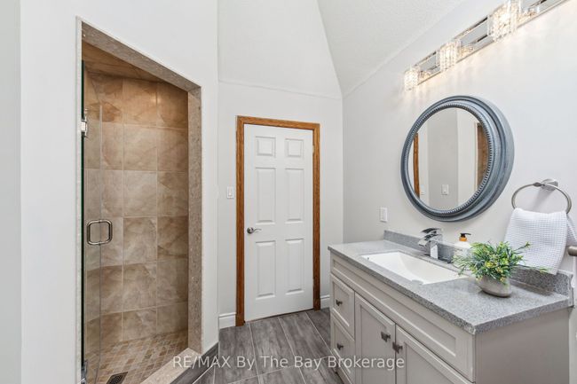 174 32nd St S, House other with 4 bedrooms, 4 bathrooms and 8 parking in Wasaga Beach ON | Image 18