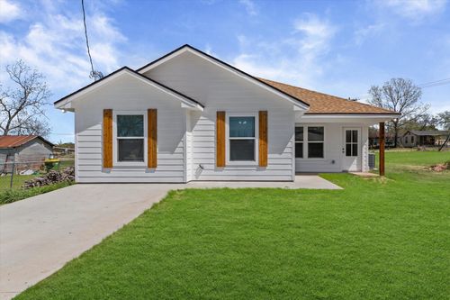 204 N Wiebusch Street, Riesel, TX, 76682 | Card Image