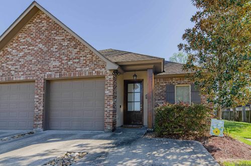 18231 Pintail Cove Dr, Baton Rouge, LA, 70817-7756 | Card Image