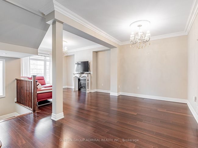 106 Disera Dr, Condo with 3 bedrooms, 3 bathrooms and 2 parking in Vaughan ON | Image 14