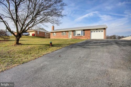 981 Ridge Road, SHIPPENSBURG, PA, 17257 | Card Image