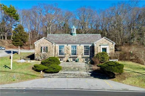 238 Highland Rd, Tiverton, RI, 02878-4412 | Card Image