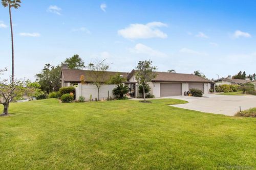 24 Via Alta Vis, Bonsall, CA, 92003-4020 | Card Image