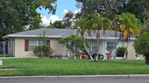 5490 Dr Martin Luther King Jr St S, St Petersburg, FL, 33705-5112 | Card Image