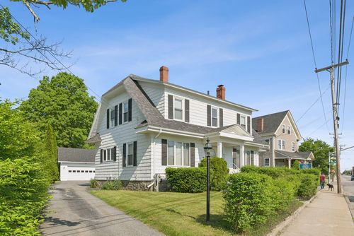 930 Forest Avenue, Portland, ME, 04103 | Card Image