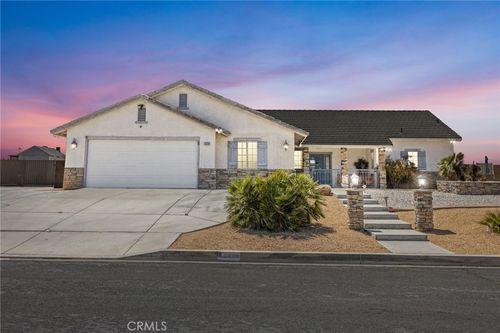 13330 Paraiso Rd, Apple Valley, CA, 92308 | Card Image