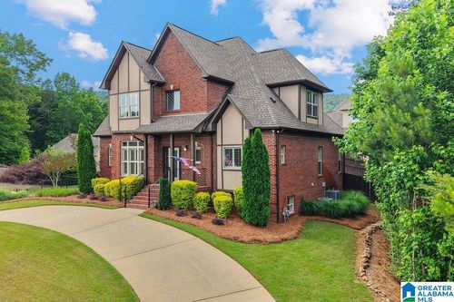 113 Wild Timber Pkwy, PELHAM, AL, 35124-2524 | Card Image