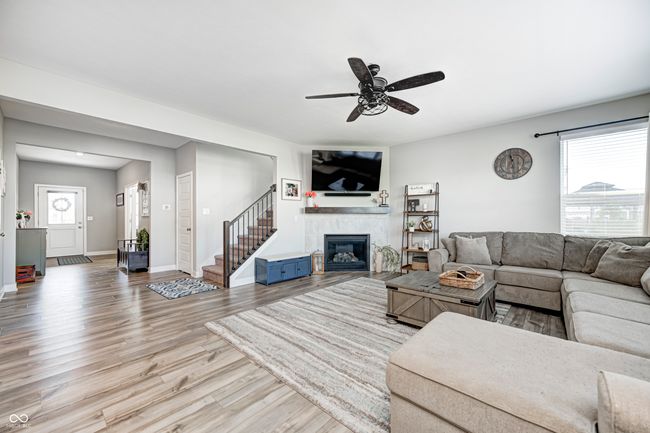 2428 Stonehill Way, House other with 5 bedrooms, 5 bathrooms and null parking in New Palestine IN | Image 5