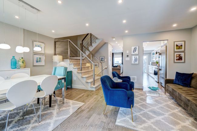142 Carnwith Dr E, House attached with 3 bedrooms, 3 bathrooms and 2 parking in Whitby ON | Image 9