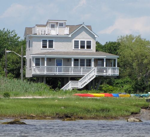 4-4 Creek St, Mattapoisett, MA, 02739-2148 | Card Image