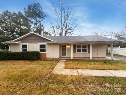 506 King Arthur Dr, Gastonia, NC, 28056-9226 | Card Image