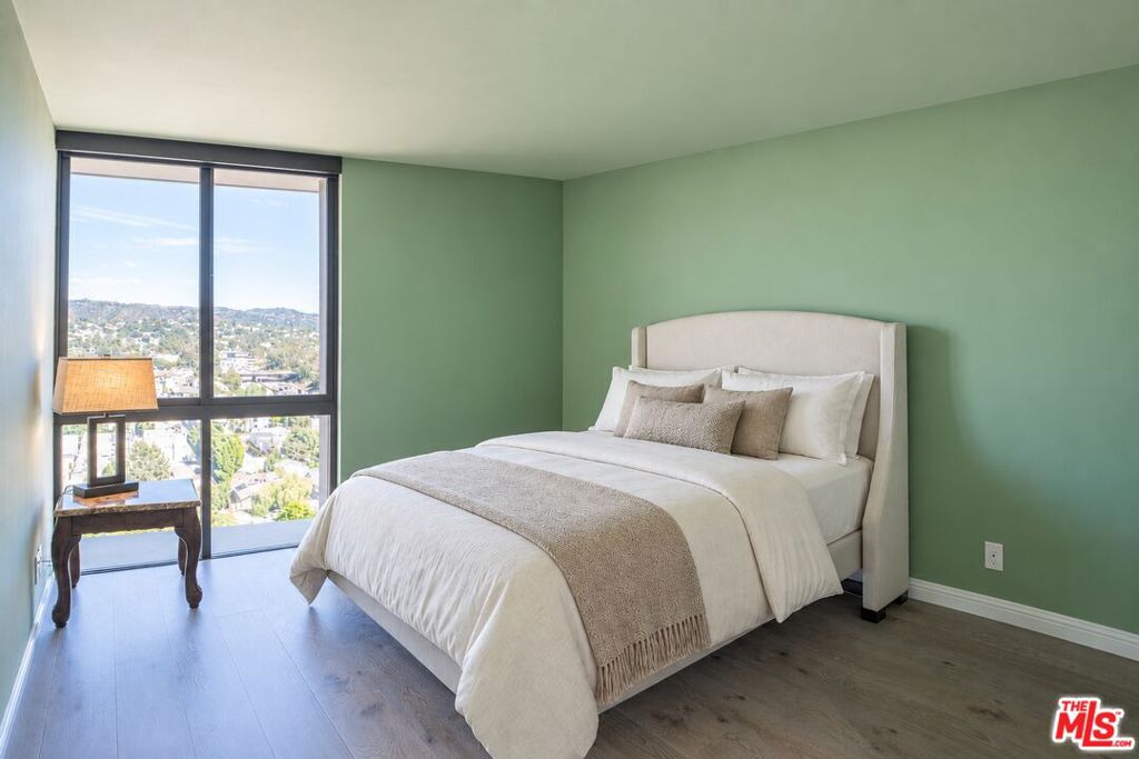 Residential Lease in Glendale 4