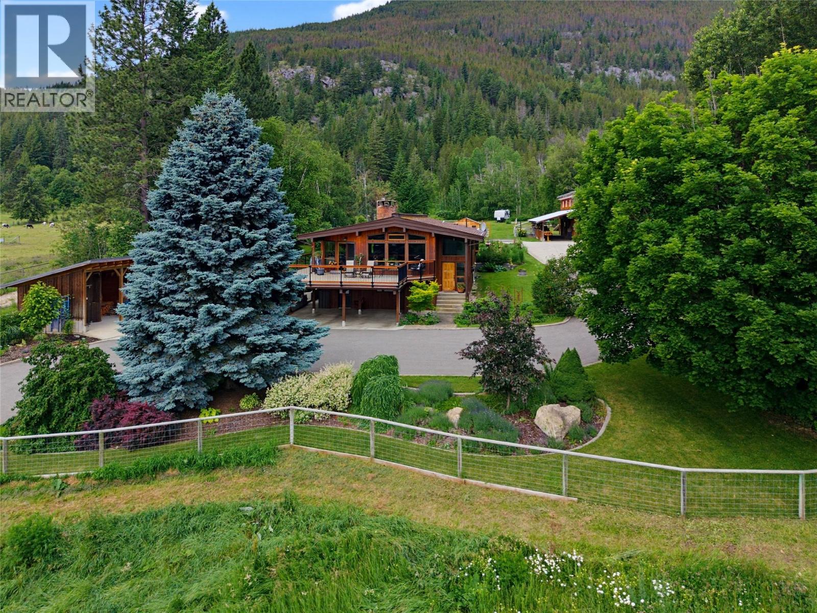 Residential in Salmon Arm 4