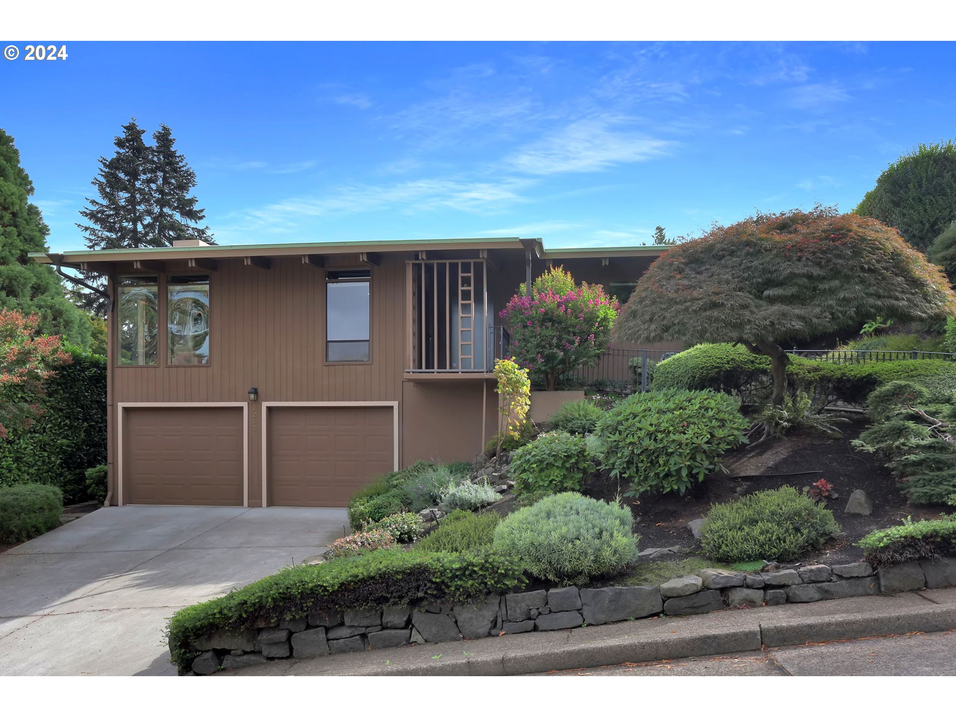 2265 Lincoln St, For Sale in Eugene Zoocasa
