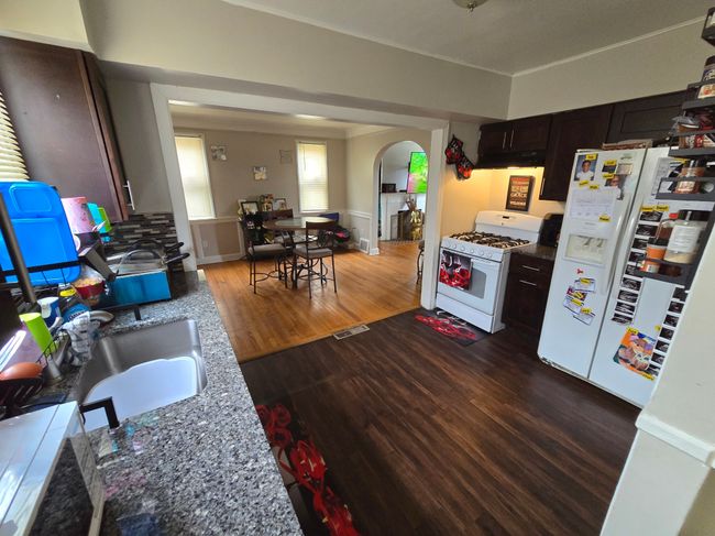 5775 Bedford St, House other with 3 bedrooms, 2 bathrooms and null parking in Detroit MI | Image 7
