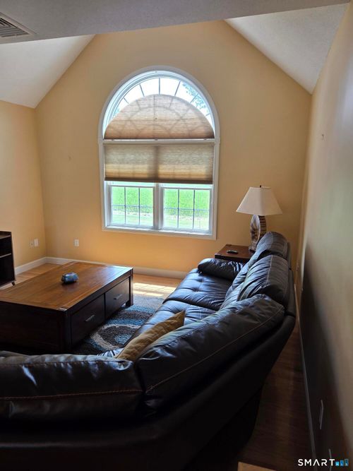 216 Wells Rd, East Windsor, CT, 06088-9714 | Card Image