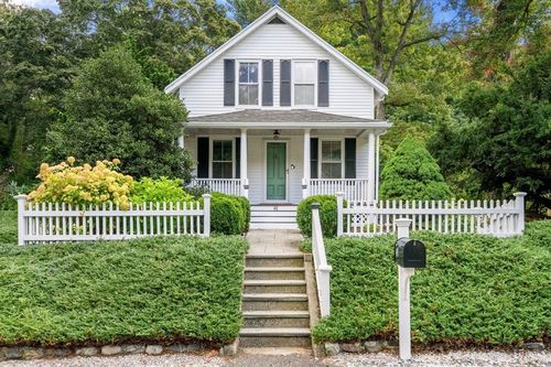 48 Golden Ball Rd, Weston, MA, 02493-1503 | Card Image