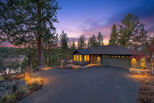 3695 Nw Kirkaldy Ct, Bend, OR, 97703-5944 | Card Image