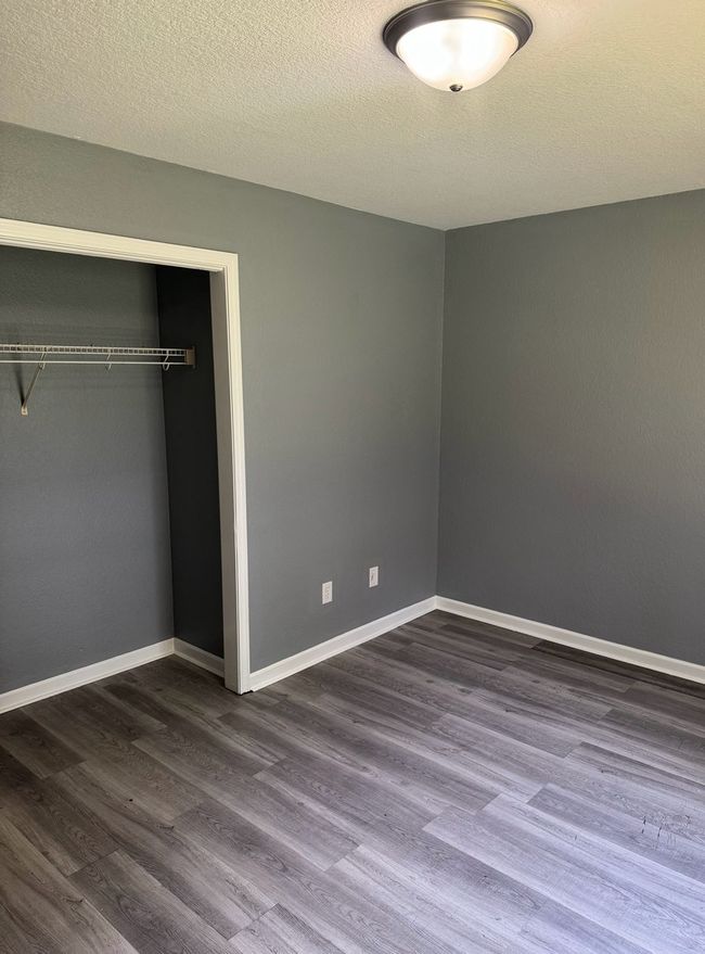 1312 N Hickory St, House other with 4 bedrooms, 2 bathrooms and 4 parking in Champaign IL | Image 20