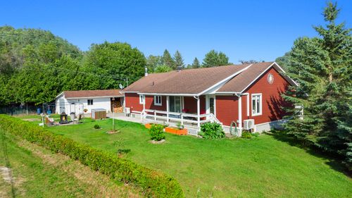 132 Ch Ducharme, Val des Bois, QC, J0X3C0 | Card Image