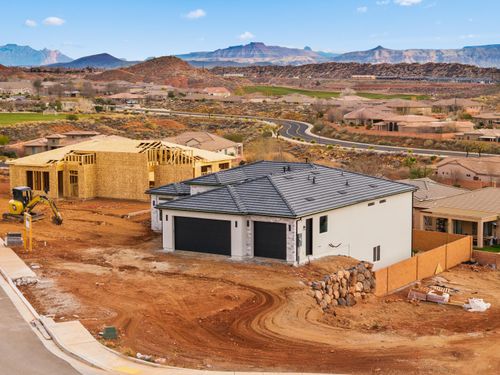 1862 N Chapman Dr, Washington, UT, 84780-3721 | Card Image