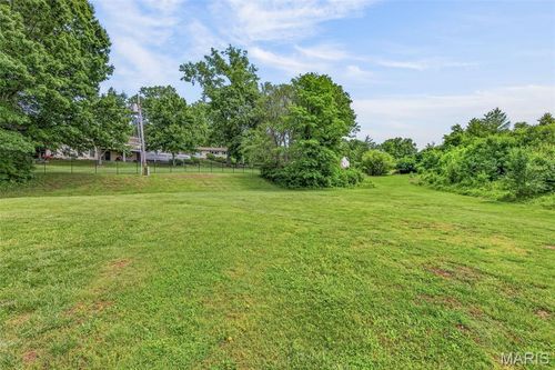 36 Firefly Ct, Manchester, MO, 63021-5521 | Card Image