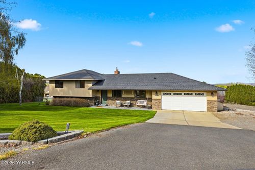 7801 W King St, Yakima, WA, 98908-1993 | Card Image