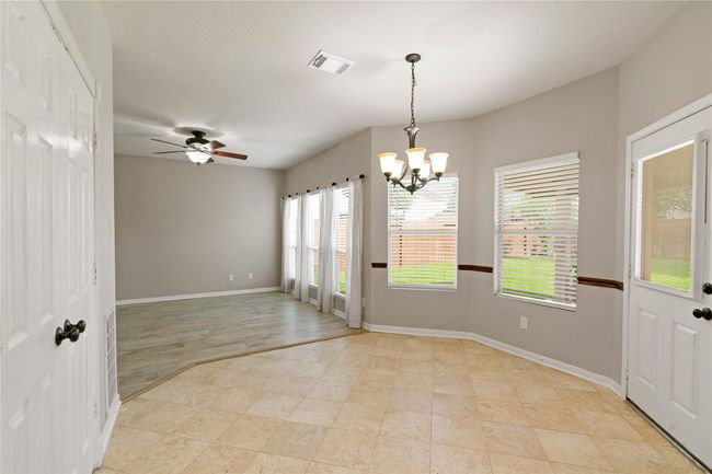 12106 Hawthorne Hill Cir, House other with 3 bedrooms, 3 bathrooms and 2 parking in Humble TX | Image 13