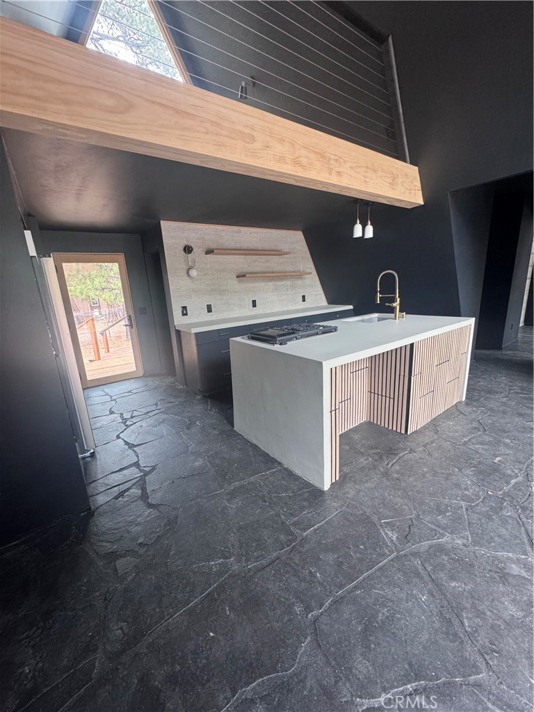 Residential Lease in Big Bear Lake 3