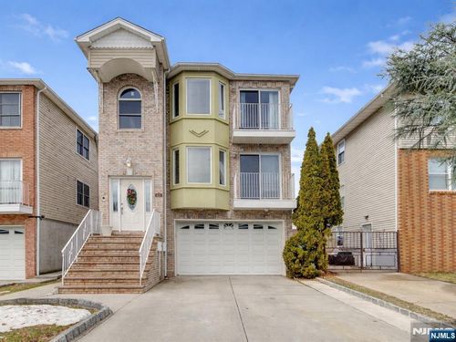 433 Linden Ave, Elizabeth, NJ, 07202-1709 | Card Image