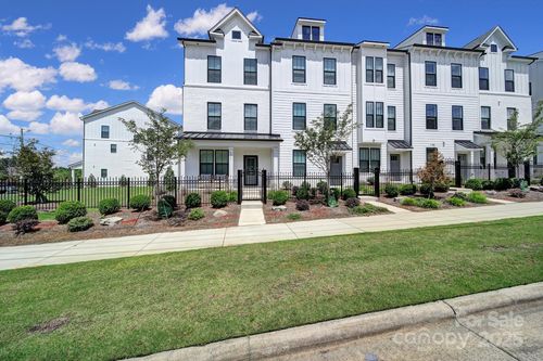 36-4202 Alexander View Dr, Charlotte, NC, 28226-0105 | Card Image