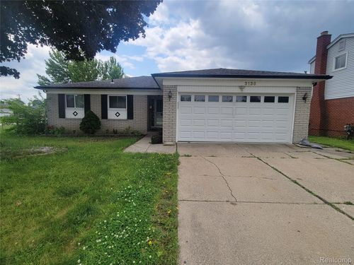 3136 Alden Dr, Sterling Heights, MI, 48310-6037 | Card Image