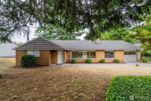 20318 19th Avenue Ne, Shoreline, WA, 98155 | Card Image