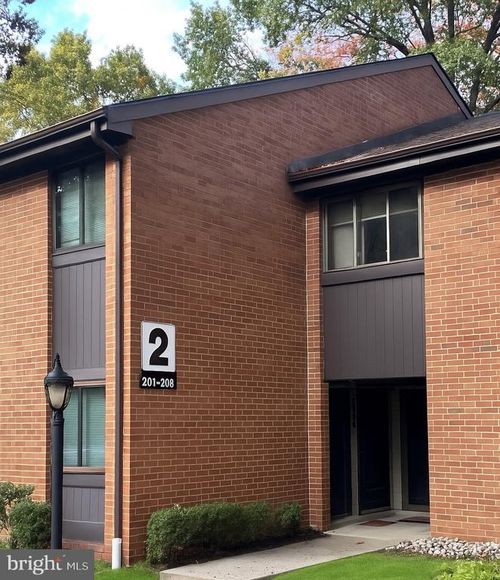 201 Kelly Cv, MOUNT LAUREL, NJ, 08054-2736 | Card Image