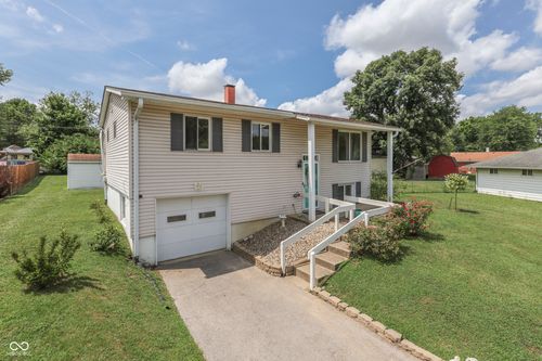 4546 Laclede St, Indianapolis, IN, 46221-3223 | Card Image