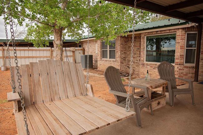 1560 State Highway 214, House other with 3 bedrooms, 3 bathrooms and null parking in Plains TX | Image 39