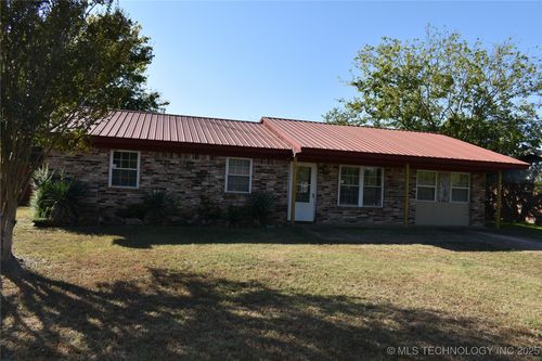 1313 Leigh St, Hugo, OK, 74743-2410 | Card Image