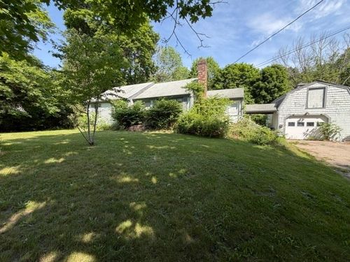 842 Whitman St, Hanson, MA, 02341-1085 | Card Image