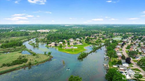 30334 Windsor, Gibraltar, MI, 48173-9453 | Card Image
