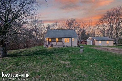 1235 Farnsworth Road, Lapeer, MI, 48446 | Card Image