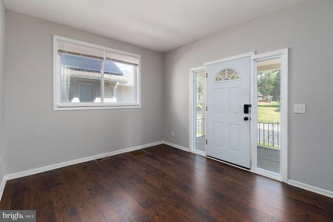 8221 River Rd, Home with 3 bedrooms, 1 bathrooms and null parking in PENNSAUKEN NJ | Image 7