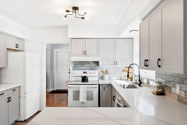 789 Parkhill Rd W, House other with 3 bedrooms, 3 bathrooms and 10 parking in Peterborough ON | Image 12