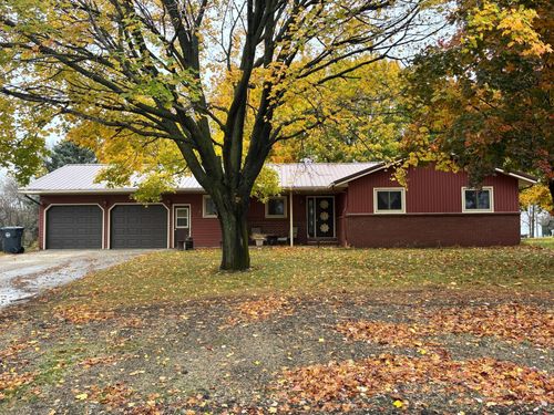 107 Golf Course Dr, Armstrong, IA, 50514-7429 | Card Image