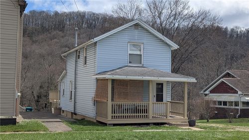 135 Main St, Bruin, PA, 16022 | Card Image