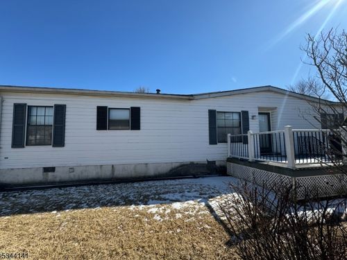 5 Caroline Dr, Belvidere, NJ, 07823-2849 | Card Image