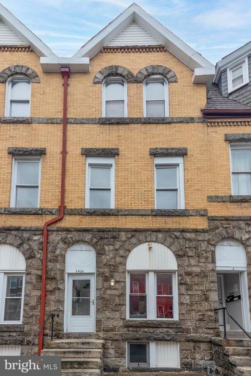 2426 N Calvert St, BALTIMORE, MD, 21218-5205 | Card Image