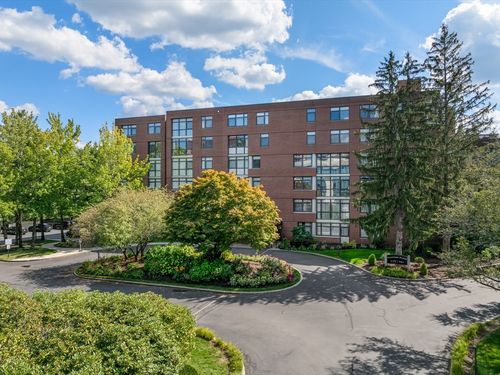 apt-211n-77 Florence St, Chestnut Hill, MA, 02467-1971 | Card Image