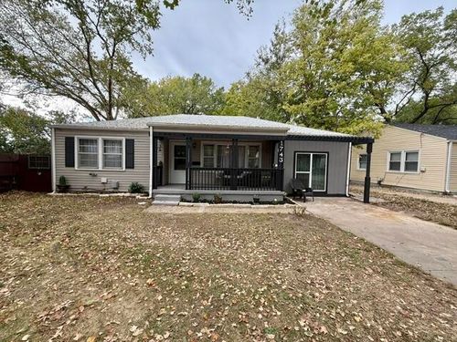 1743 S South Avenue, Springfield, MO, 65807 | Card Image