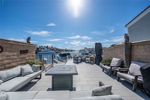 16114 Bonaire Cir, Huntington Beach, CA, 92649 | Card Image