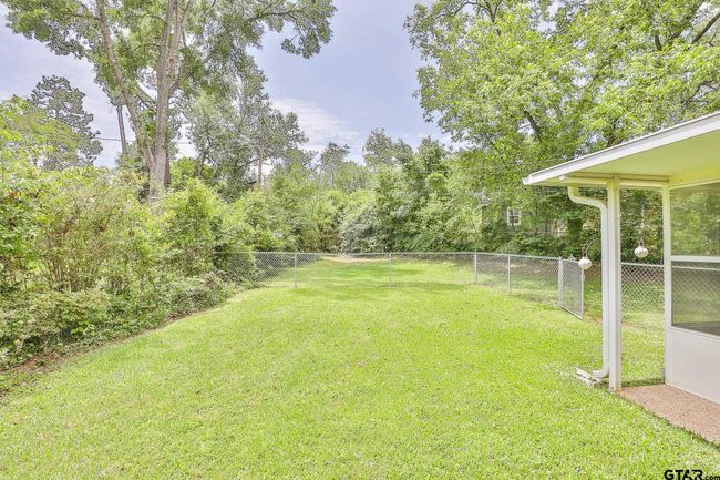 1707 Sampson Dr, House other with 3 bedrooms, 2 bathrooms and null parking in Tyler TX | Image 7